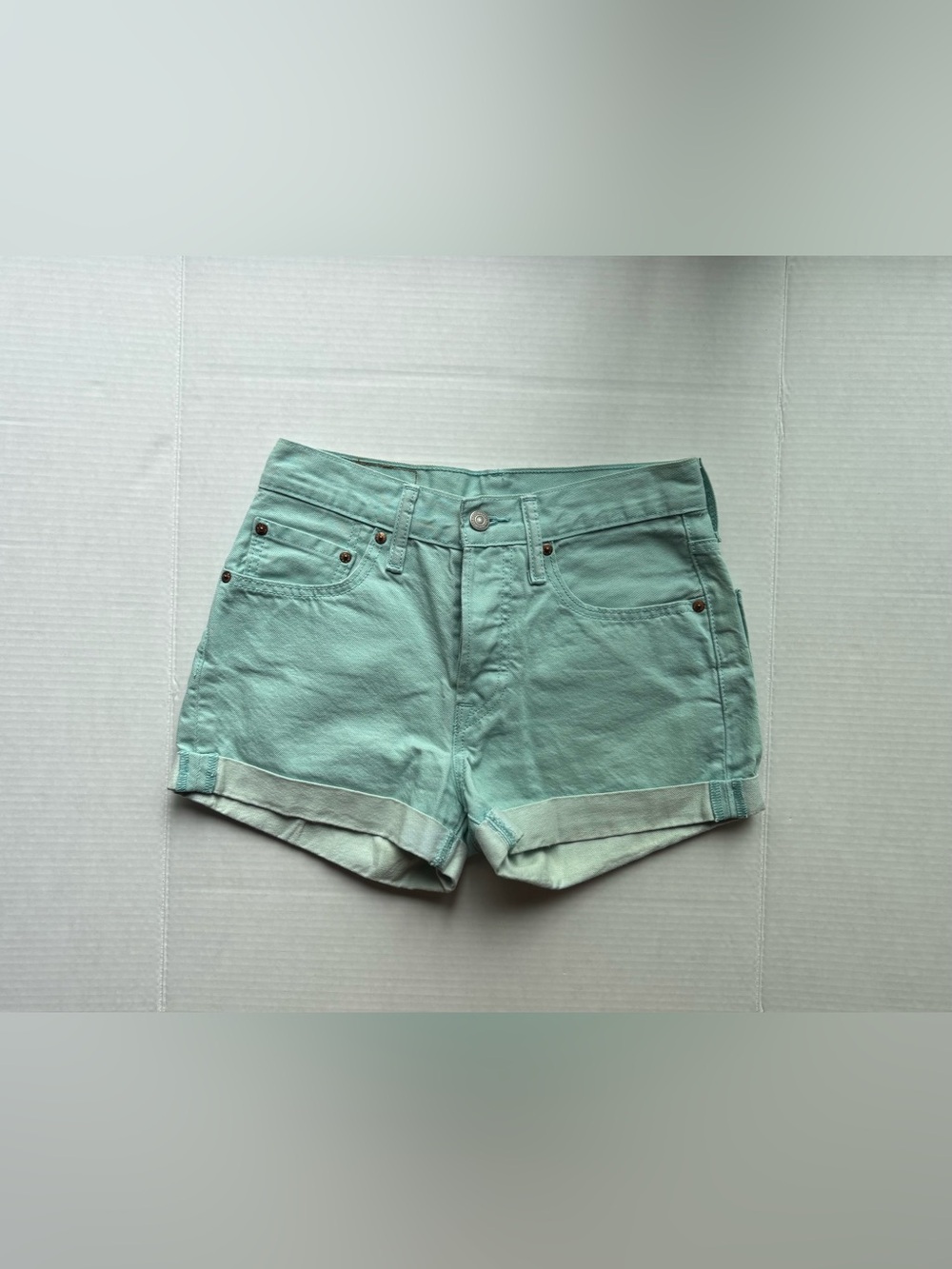Levi’s 501 micro denimshorts mint green aqua seafoam pastel green spring summer